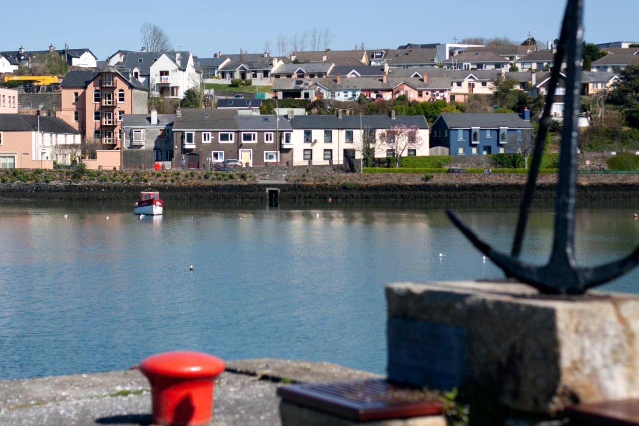 The Kinsale 4 Center Villa ภายนอก รูปภาพ